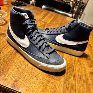Men’s Nike Blazers Mid - Navy Blue - 10